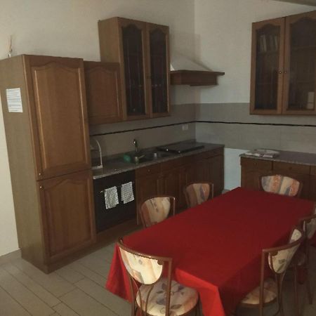 Room In Guest Room - Single Room Between Padua And Chioggia Brugine Extérieur photo